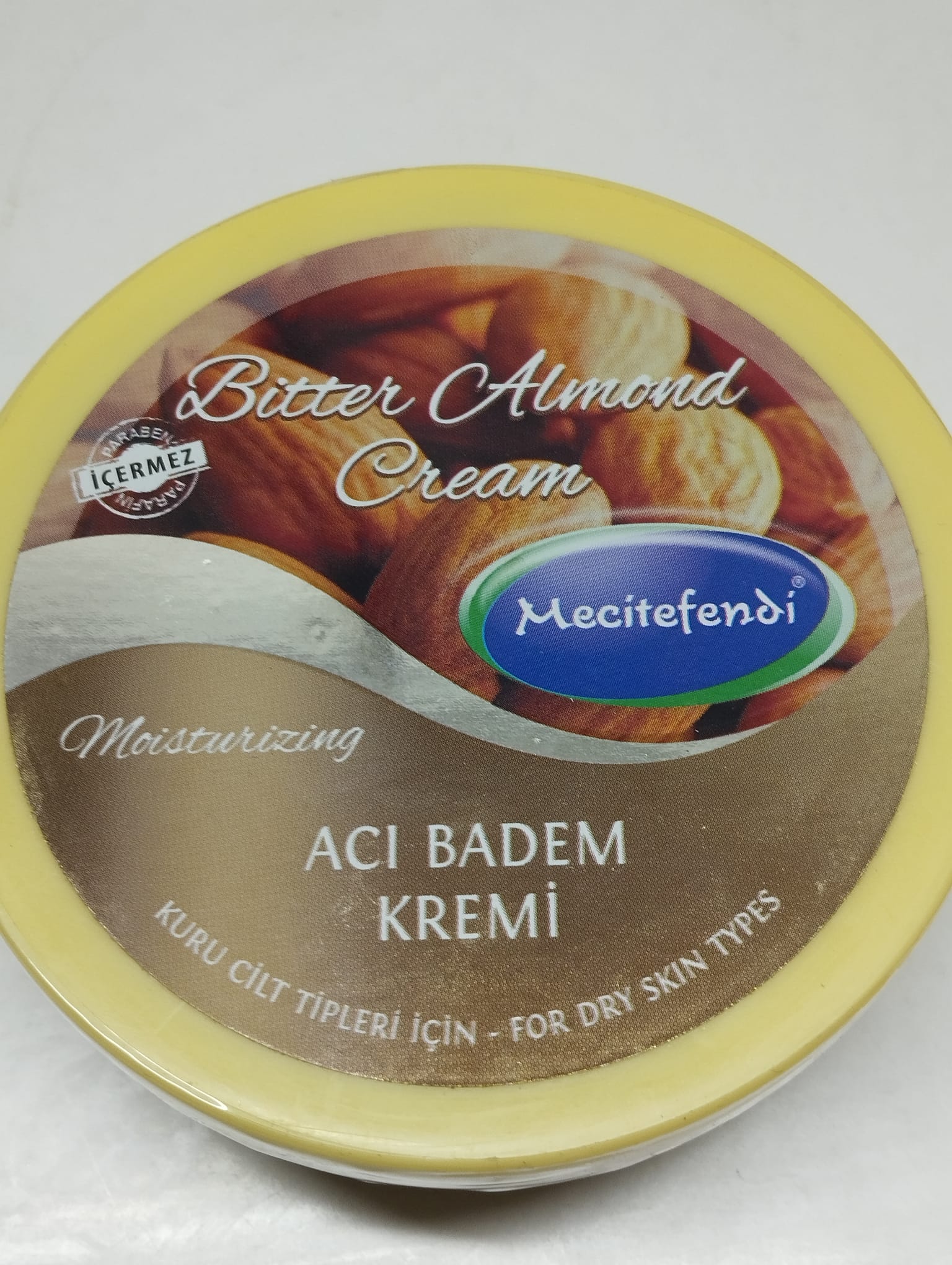 Acı badem kremi
